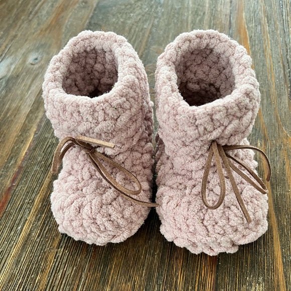 Plush Blush Baby Booties - Picture 2 of 3